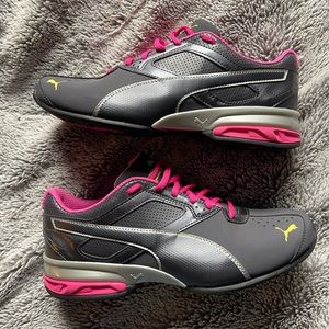 Puma tennis shoes